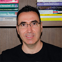 Alejandro Mosiño